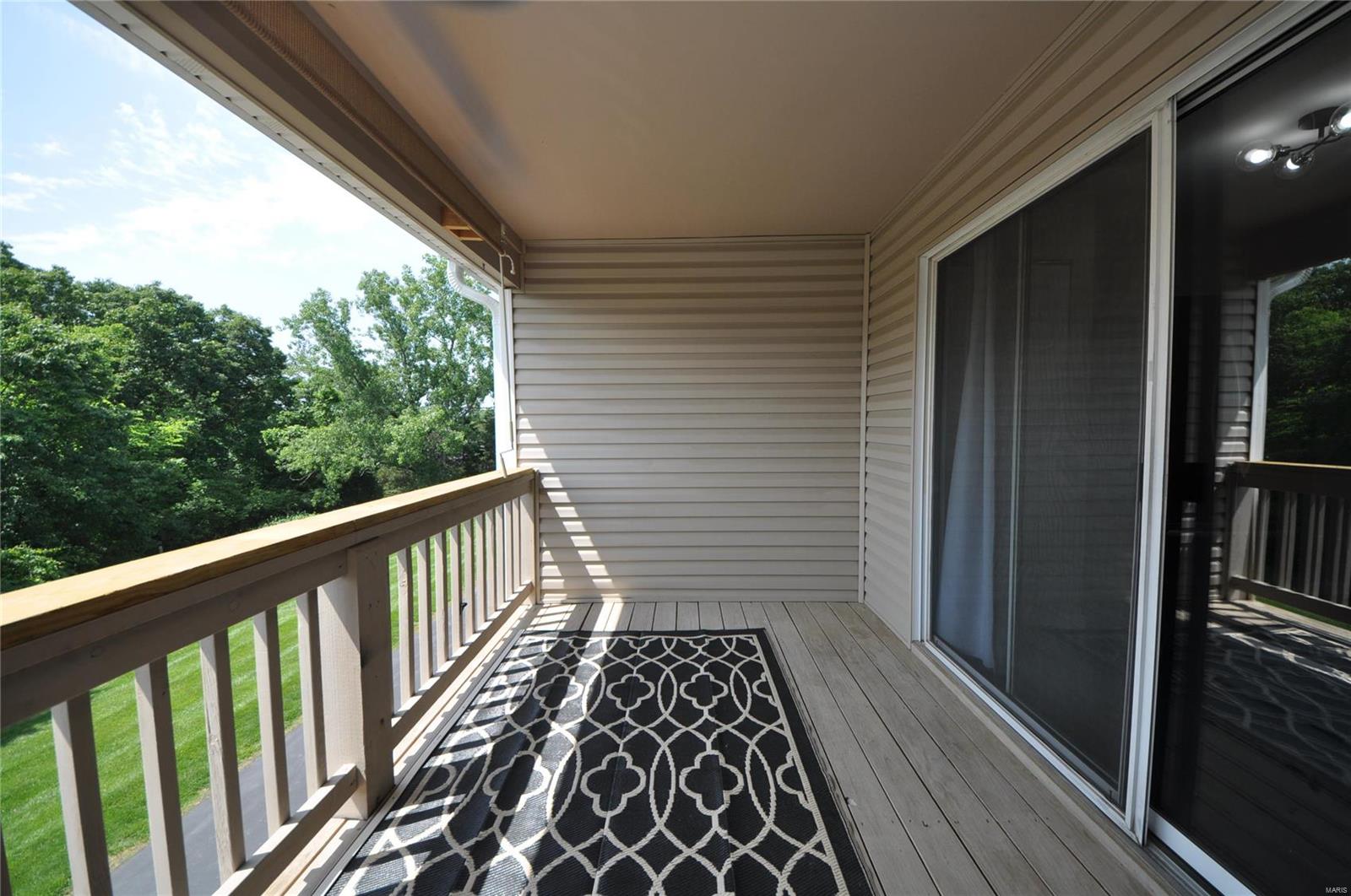 570 Oak Ridge Trails Court Ballwin, MO 63021 - Photo 10 of 20 Gallery Image 10