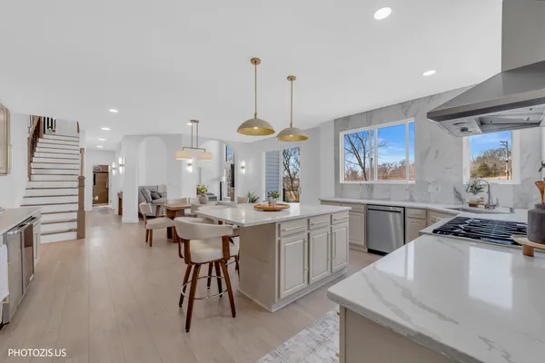 $799,900 | 3517 Oakleaf Lane, Crystal Lake, IL 60012