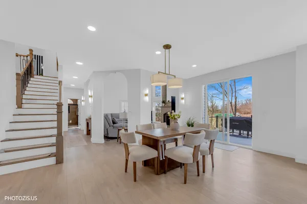 $799,900 | 3517 Oakleaf Lane, Crystal Lake, IL 60012