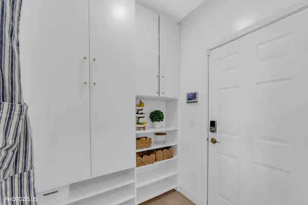 $799,900 | 3517 Oakleaf Lane, Crystal Lake, IL 60012