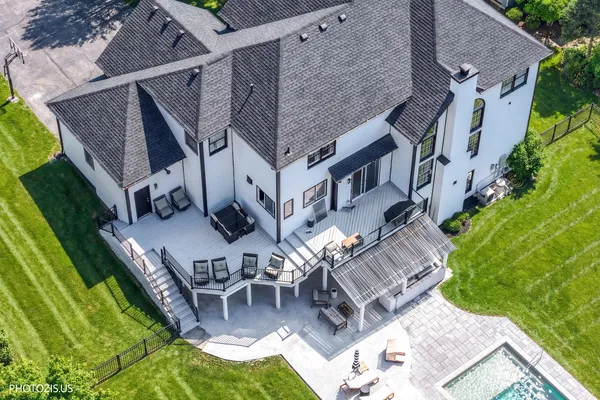 $799,900 | 3517 Oakleaf Lane, Crystal Lake, IL 60012