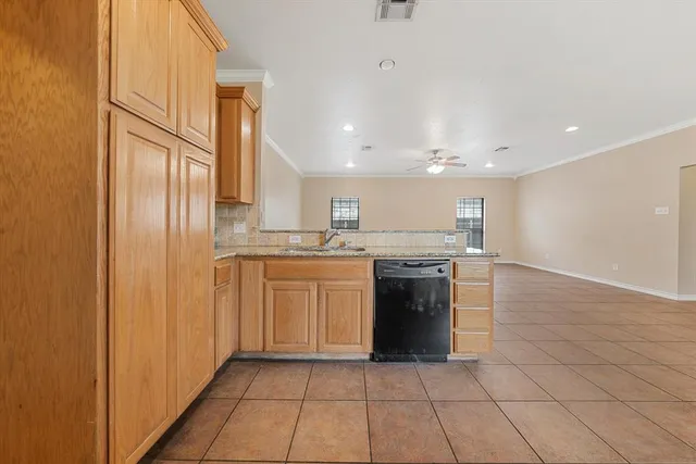 $3,750 | 2528 South 3rd Street, Waco, TX 76706