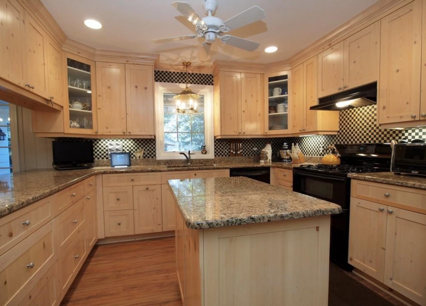 145 North Valley Road Southern Pines, NC 28387 - Photo 8 of 21 Screen Shot 2018-08-22 at 6.38.31 PM
