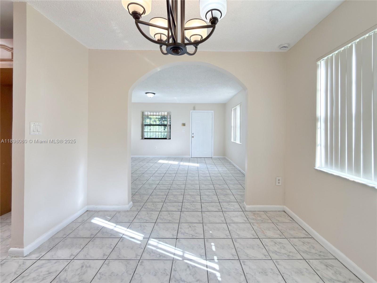 318 Southwest 5th Street Homestead, FL 33030 - Photo 12 of 33 Gallery Image 12
