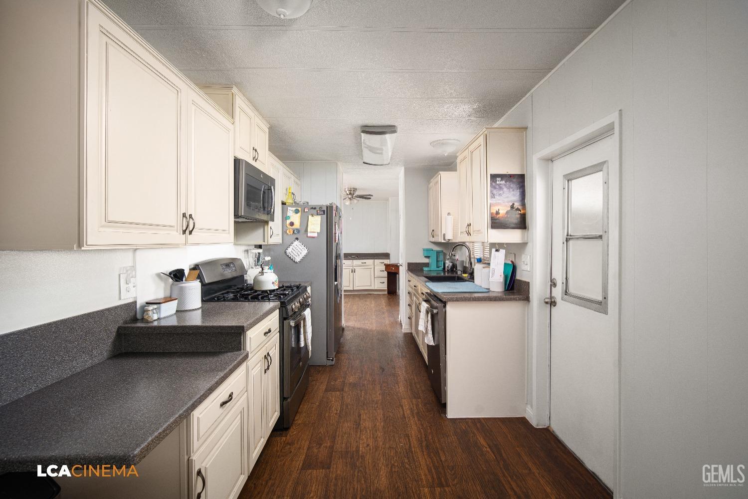 Undisclosed Address Bakersfield, CA 93313 - Photo 4 of 13