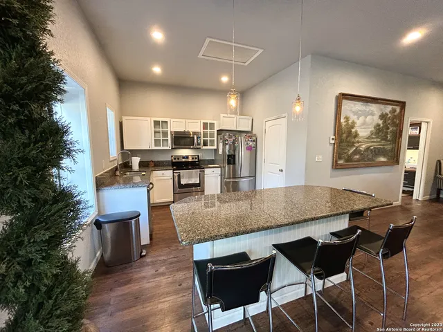 $2,299 | 2347 Rock Grove, New Braunfels, TX 78132