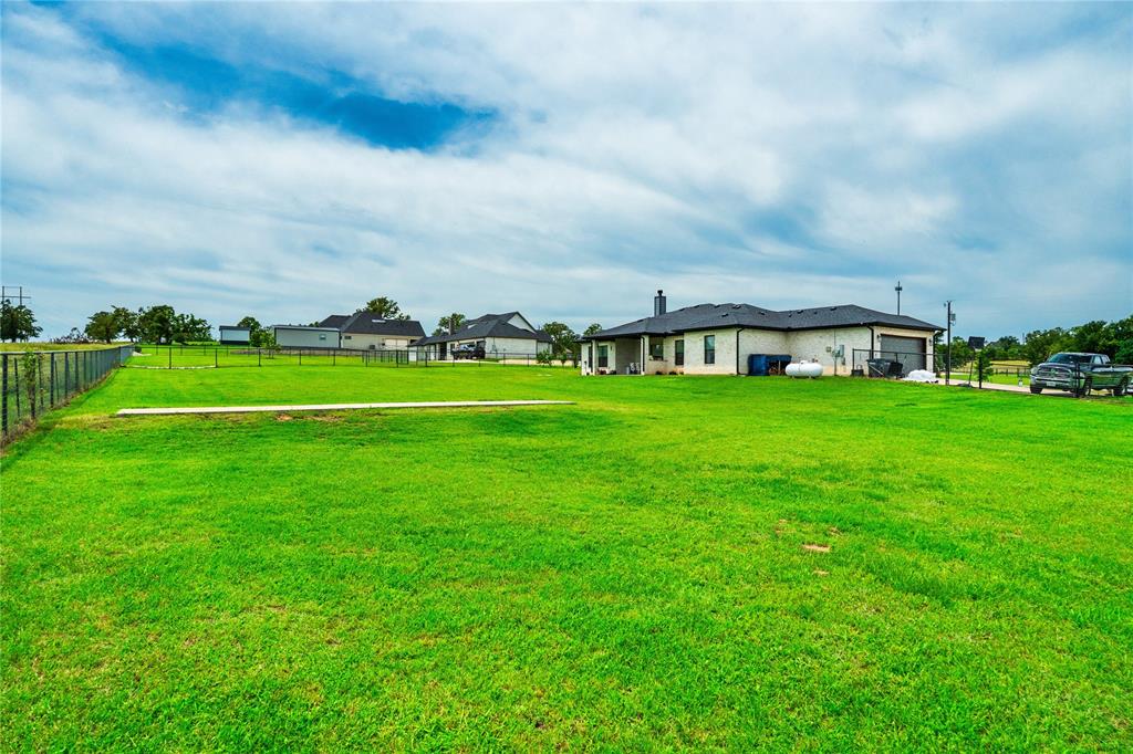 1024 Henry Way Springtown, TX 76082 - Photo 5 of 29 RV or Boat Pad