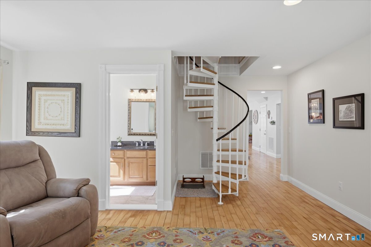 57 Forsyth Road Salem, CT 06420 - Photo 16 of 40