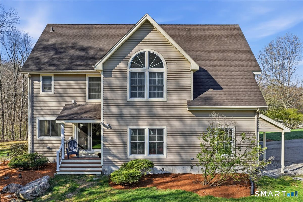 57 Forsyth Road Salem, CT 06420 - Photo 3 of 40