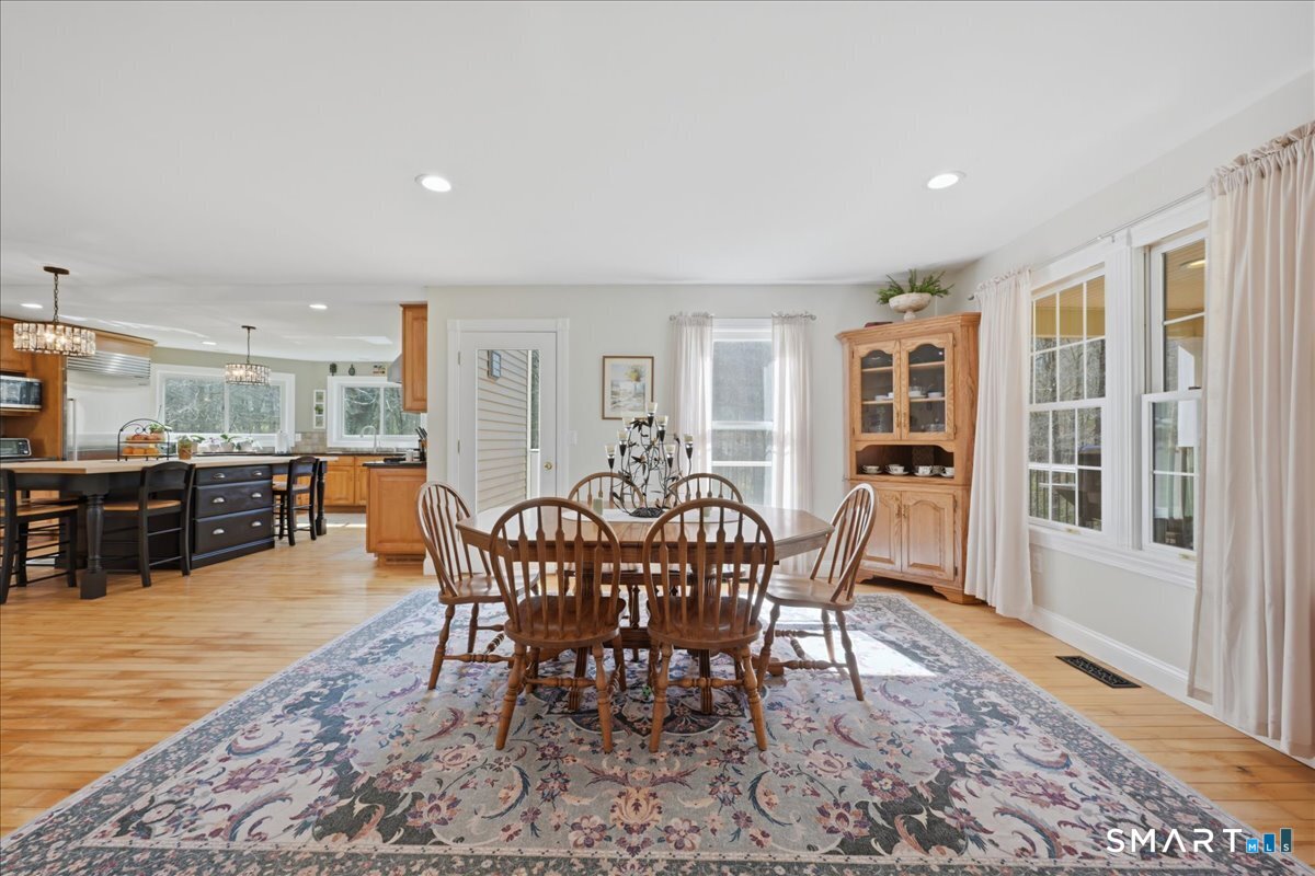 57 Forsyth Road Salem, CT 06420 - Photo 7 of 40
