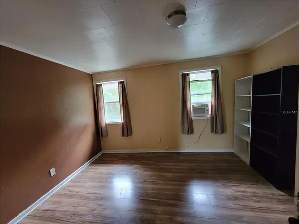 $925 | 965 Northeast 2nd Street, Unit 6, Ocala, FL 34470