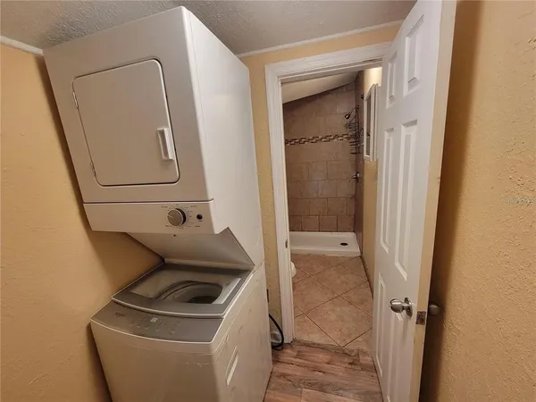 $925 | 965 Northeast 2nd Street, Unit 6, Ocala, FL 34470