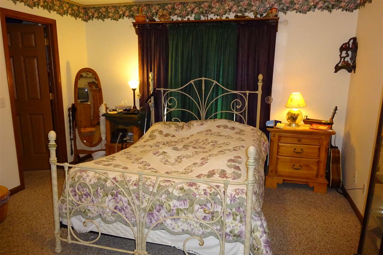 5728 Highway 25 Rochester, IN 46975 - Photo 9 of 24
