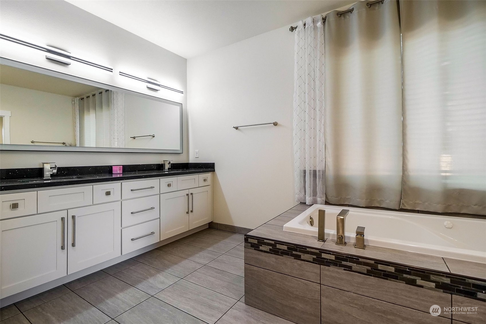 1834 F 5th Road Northeast Moses Lake, WA 98837 - Photo 21 of 32 Gallery Image 21