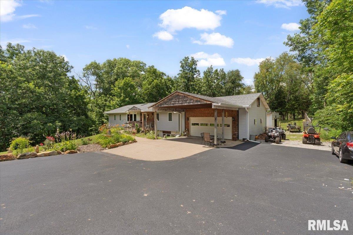 8918 140th Street West Taylor Ridge, IL 61284 - Photo 3 of 59