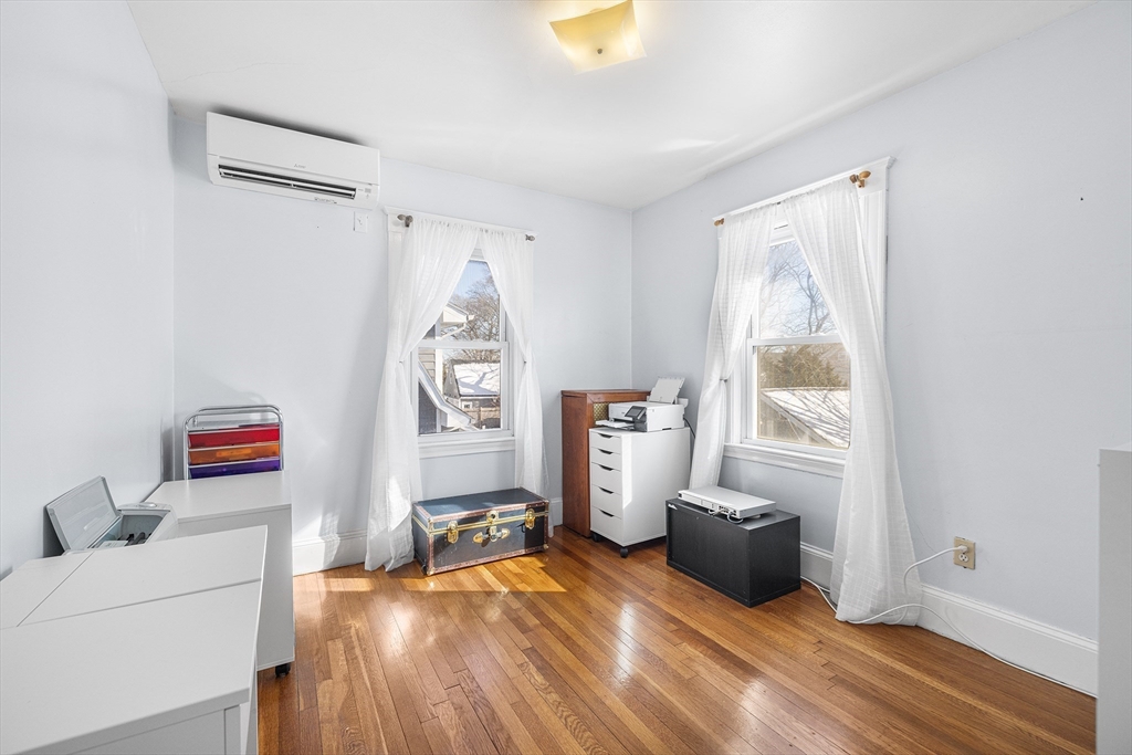 47 Pelican Road Quincy, MA 02169 - Photo 20 of 28 Gallery Image 20