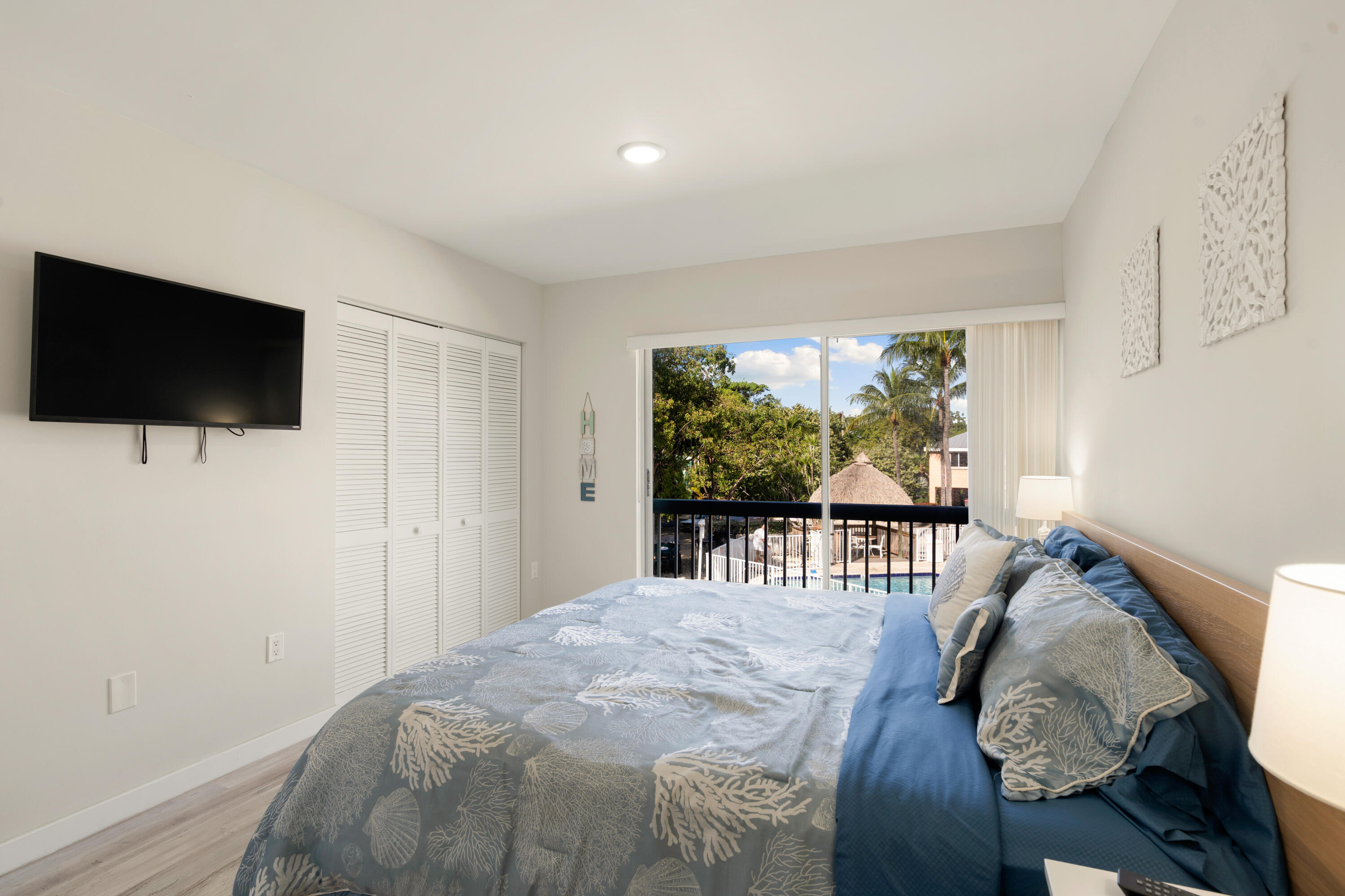 98302 Windward Avenue Key Largo, FL 33037 - Photo 10 of 35 a view of a livingroom with furniture and front door