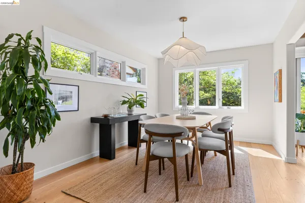 $1,249,000 | 260 Grizzly Peak Boulevard, Kensington, CA 94708