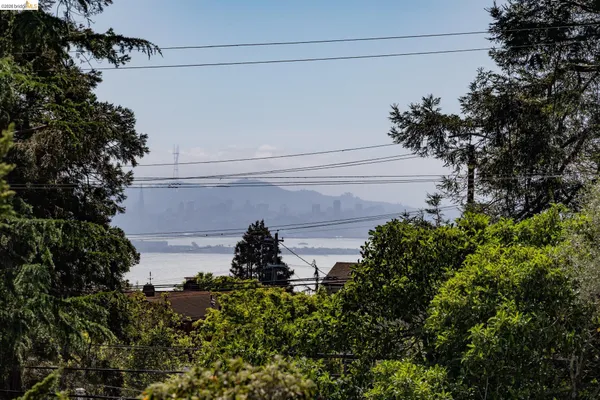 $1,249,000 | 260 Grizzly Peak Boulevard, Kensington, CA 94708