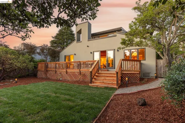 $1,249,000 | 260 Grizzly Peak Boulevard, Kensington, CA 94708
