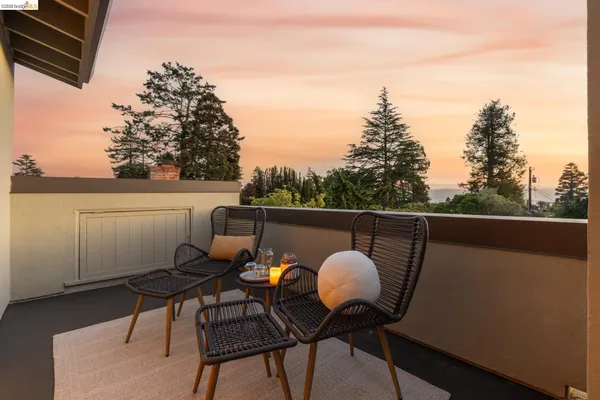 $1,249,000 | 260 Grizzly Peak Boulevard, Kensington, CA 94708