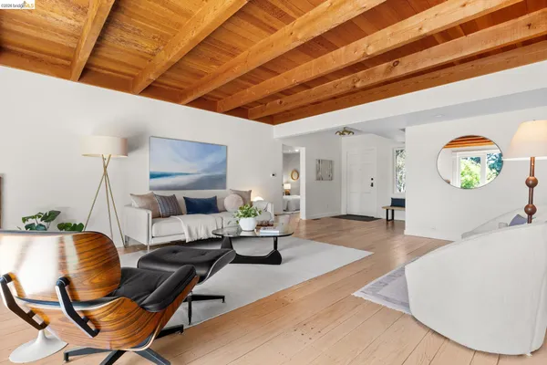 $1,249,000 | 260 Grizzly Peak Boulevard, Kensington, CA 94708