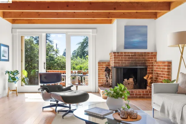 $1,249,000 | 260 Grizzly Peak Boulevard, Kensington, CA 94708