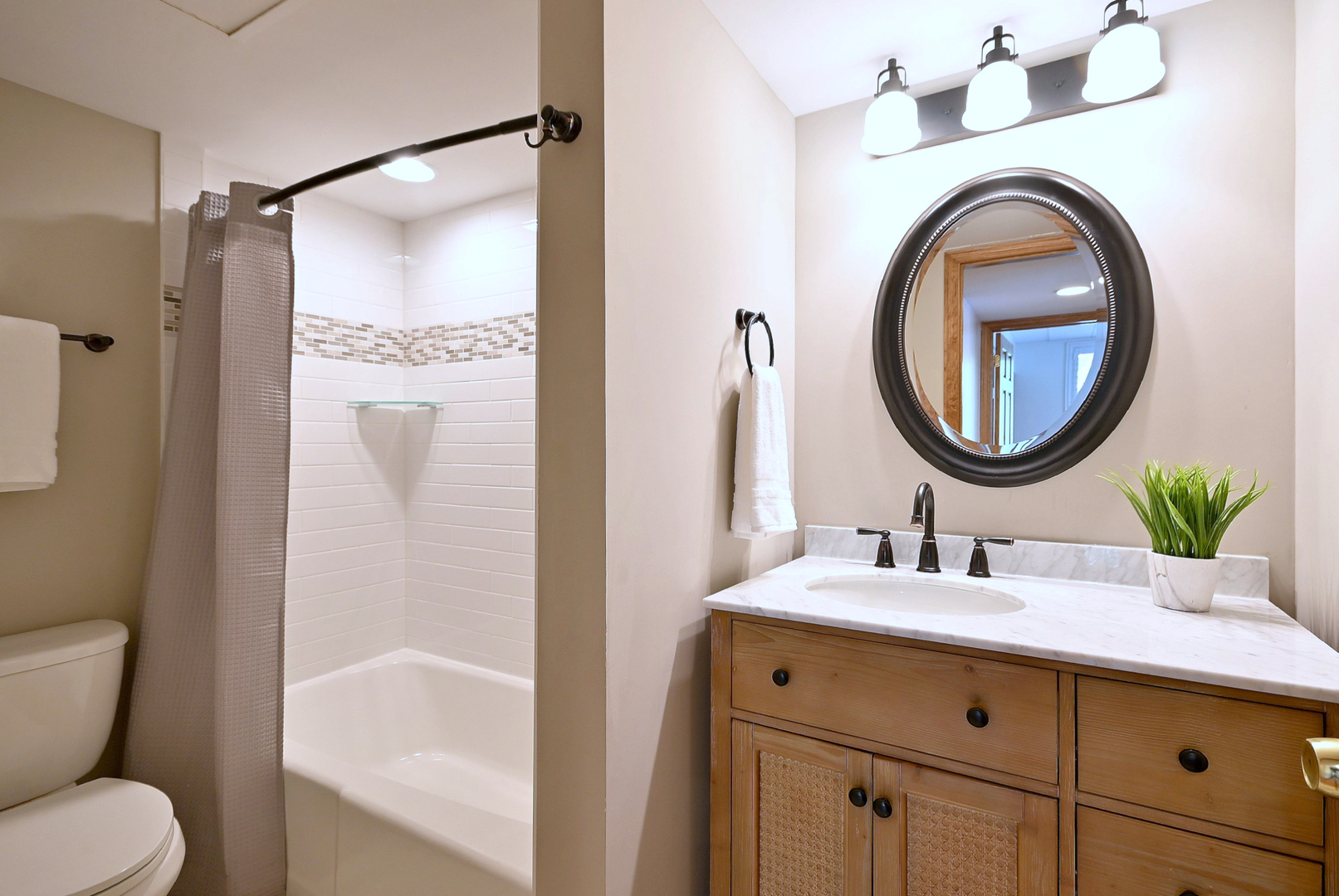 110 West Butterfield Road, Unit 302S Elmhurst, IL 60126 - Photo 18 of 32