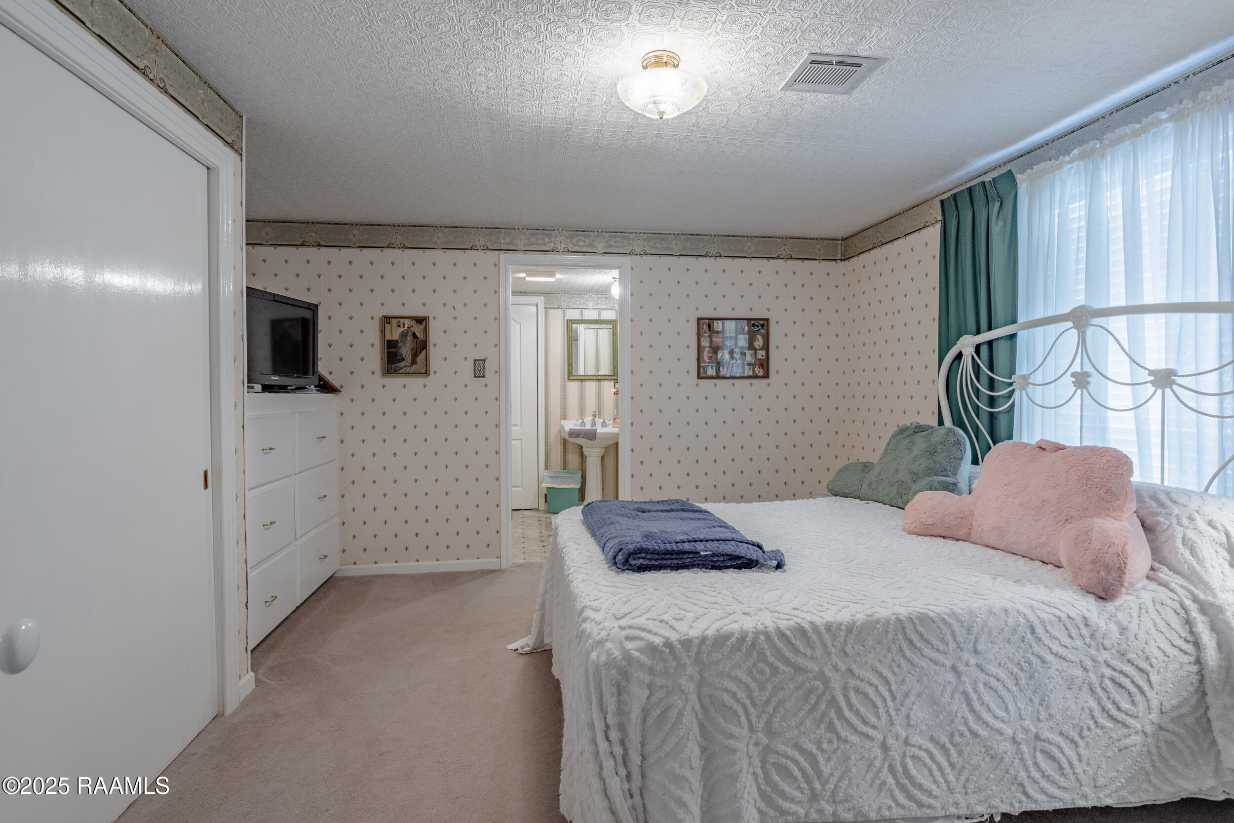 911 North Montgomery Avenue Kaplan, LA 70548 - Photo 8 of 26 12_911 n montgomery-12