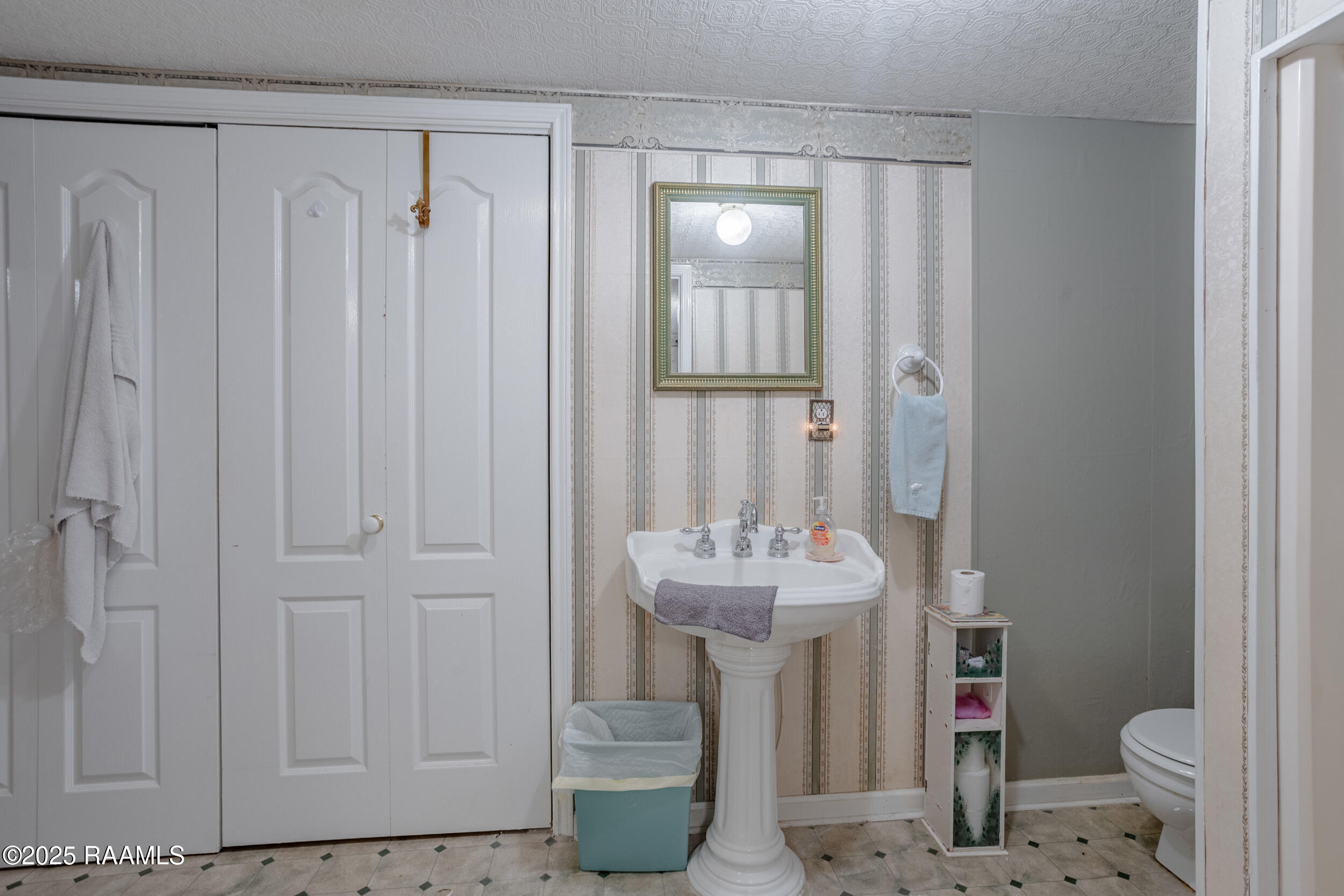 911 North Montgomery Avenue Kaplan, LA 70548 - Photo 10 of 26 14_911 n montgomery-14