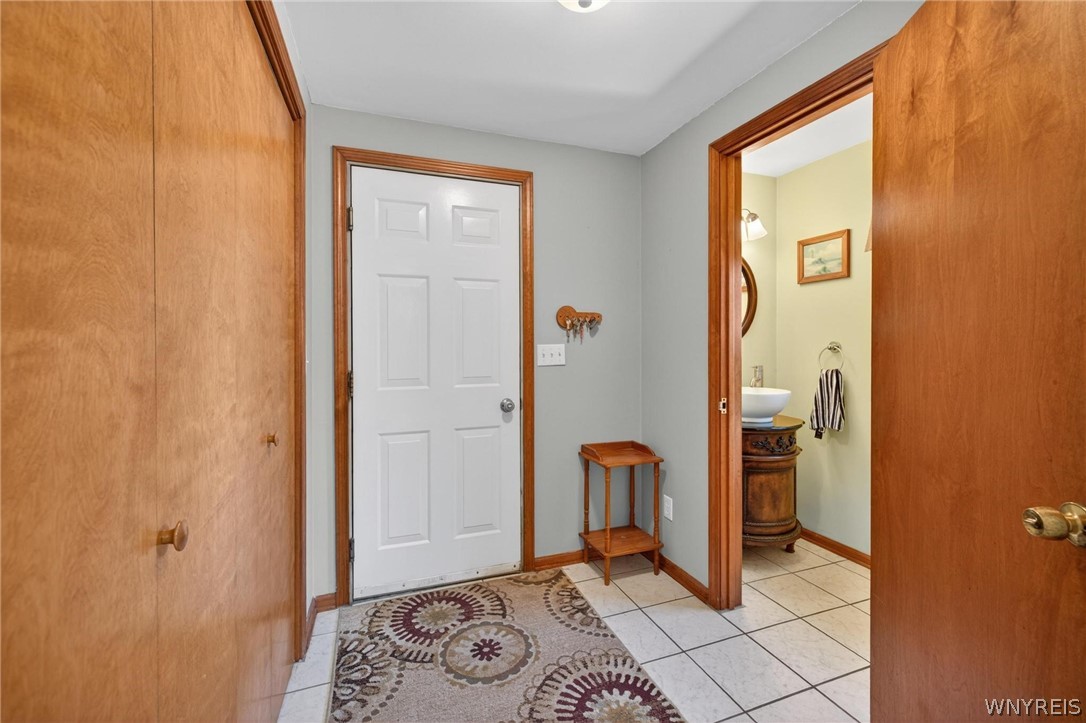 1600 County Line Road Alden, NY 14004 - Photo 29 of 50