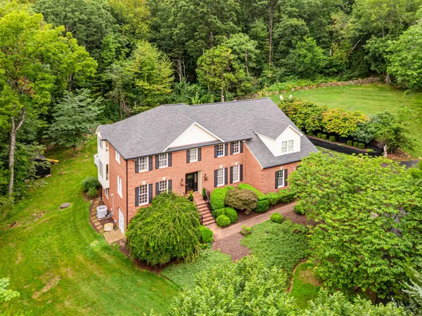$1,174,000 | 7534 Cannoneer Court, Warrenton, VA 20186