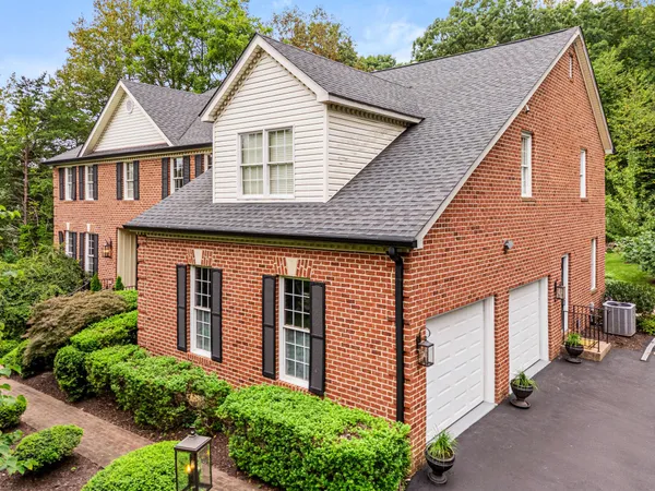 $1,174,000 | 7534 Cannoneer Court, Warrenton, VA 20186