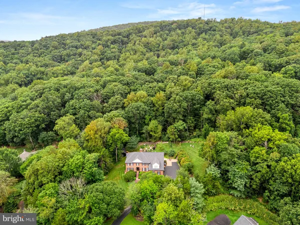 $1,174,000 | 7534 Cannoneer Court, Warrenton, VA 20186