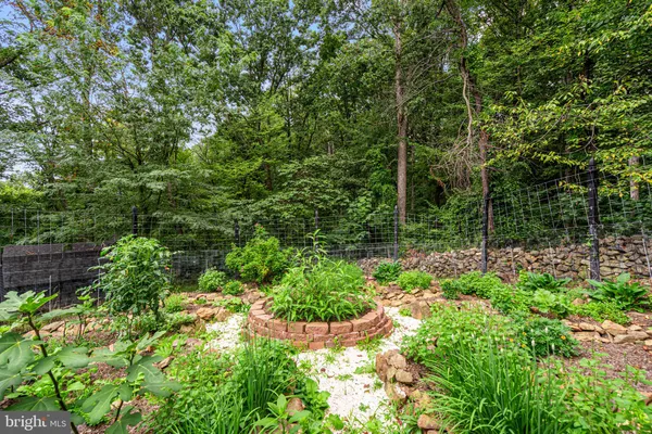 $1,174,000 | 7534 Cannoneer Court, Warrenton, VA 20186