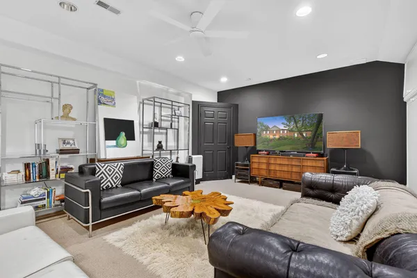 $1,174,000 | 7534 Cannoneer Court, Warrenton, VA 20186