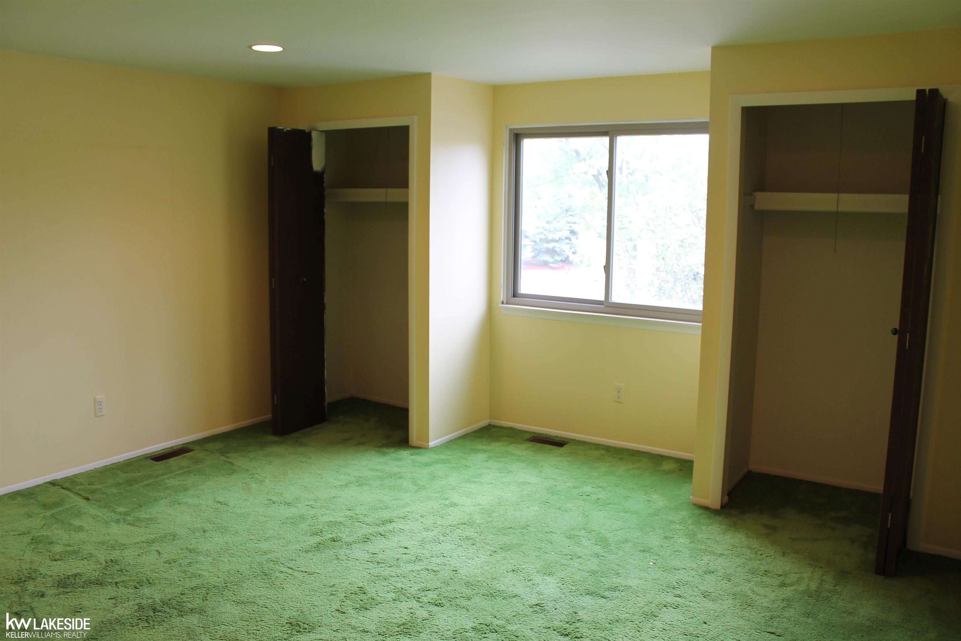 3974 Old Creek Road Troy, MI 48084 - Photo 14 of 32 50091748-22.JPG