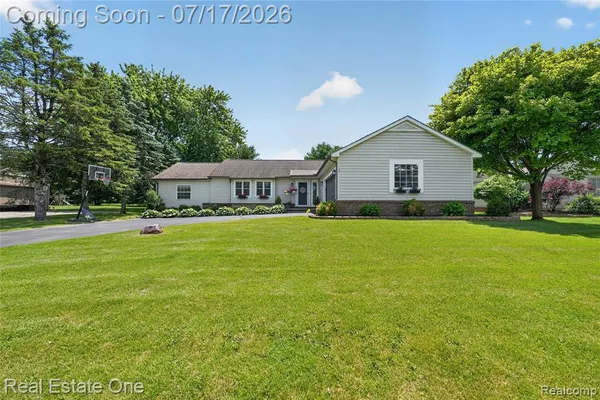 $449,900 | 3443 Valley Brook Lane, Brighton, MI 48114
