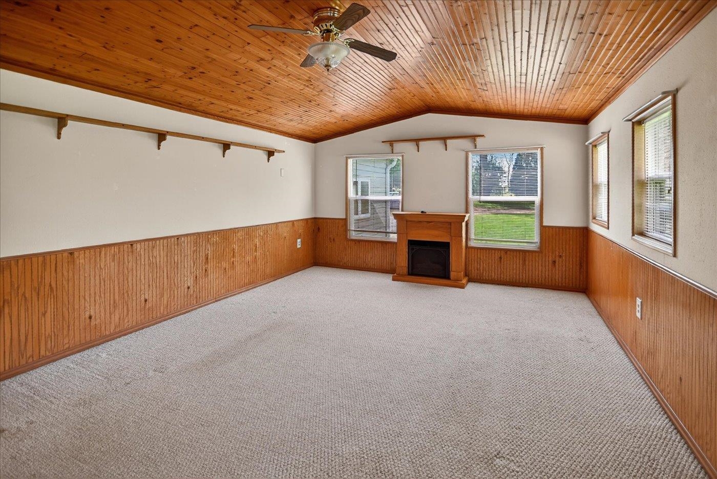 6610 Cemetery Road Sun Prairie, WI 53590 - Photo 14 of 60
