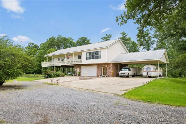 $2,650 | 29372 Paquet Road, Lacombe, LA 70445