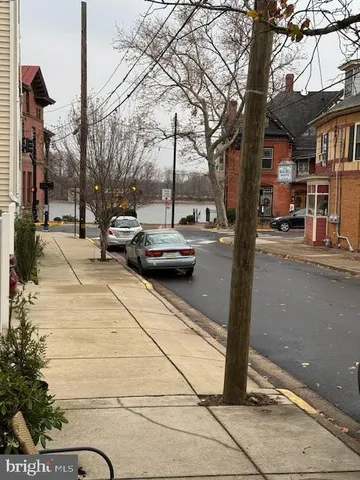 $1,250 | 115 Mulberry Street, Unit 1, Bristol, PA 19007