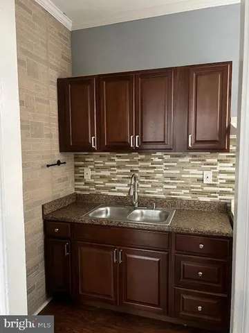 $1,250 | 115 Mulberry Street, Unit 1, Bristol, PA 19007