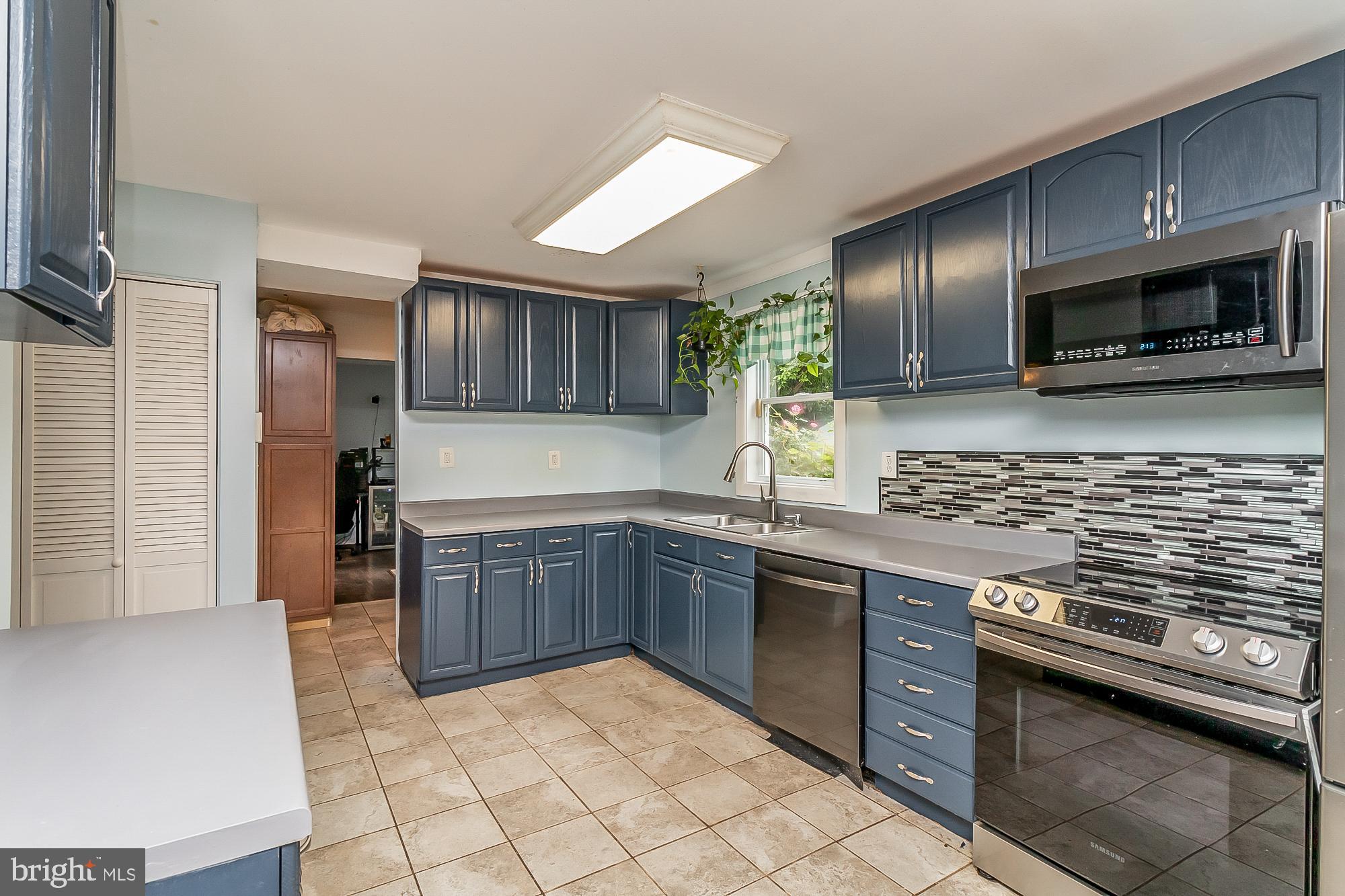 2105 Bayberry Road Edgewood, MD 21040 - Photo 4 of 22