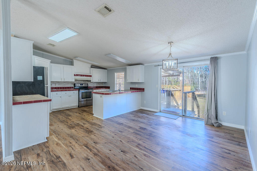 541462 Lem Turner Road Callahan, FL 32011 - Photo 9 of 30 Dining room