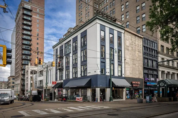 $449,000 | 107 Madison Avenue, Unit 401, Memphis, TN 38103
