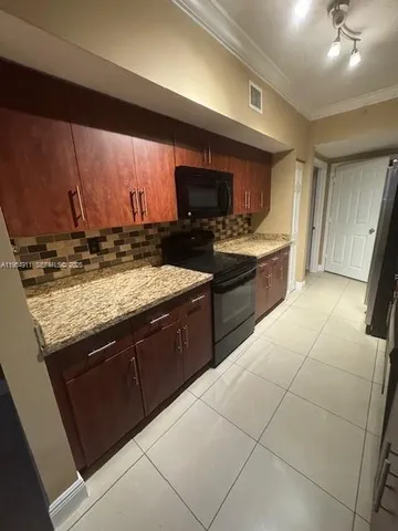 $2,300 | 101 Southwest 117th Avenue, Unit 7108, Pembroke Pines, FL 33025