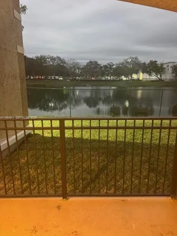 $2,300 | 101 Southwest 117th Avenue, Unit 7108, Pembroke Pines, FL 33025