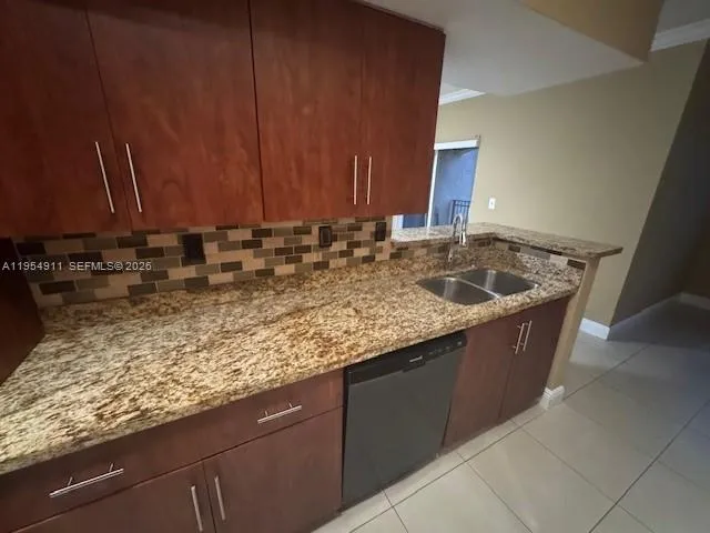 $2,300 | 101 Southwest 117th Avenue, Unit 7108, Pembroke Pines, FL 33025