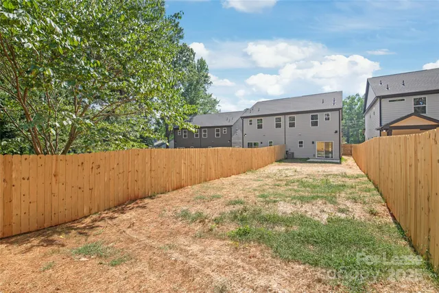 $2,375 | 2015 Wilson Avenue, Charlotte, NC 28208
