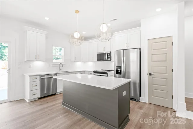 $2,375 | 2015 Wilson Avenue, Charlotte, NC 28208